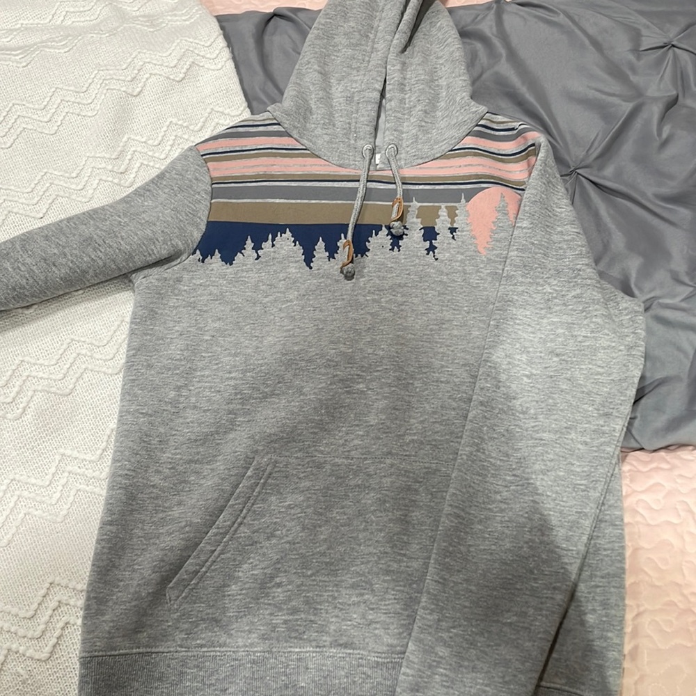 10 tree sweatshirt